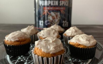 PUMPKIN CUPCAKES WITH CINNAMON FROSTING